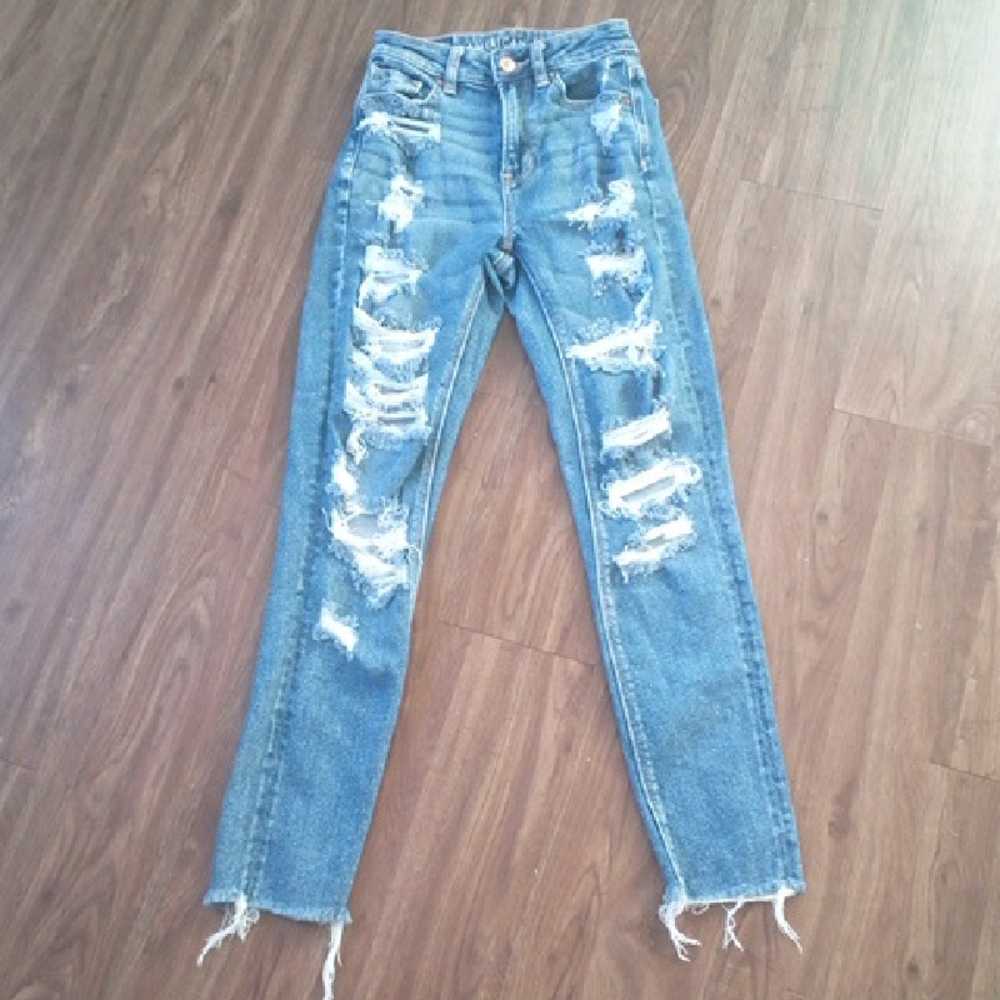 American Eagle Outfitters Distressed Denim Straight Leg Jeans